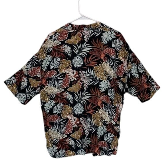 Breezy Men’s Size Large Hawaiian Shirt Short Sleeve Tropical Button Front Casual - Picture 12 of 12